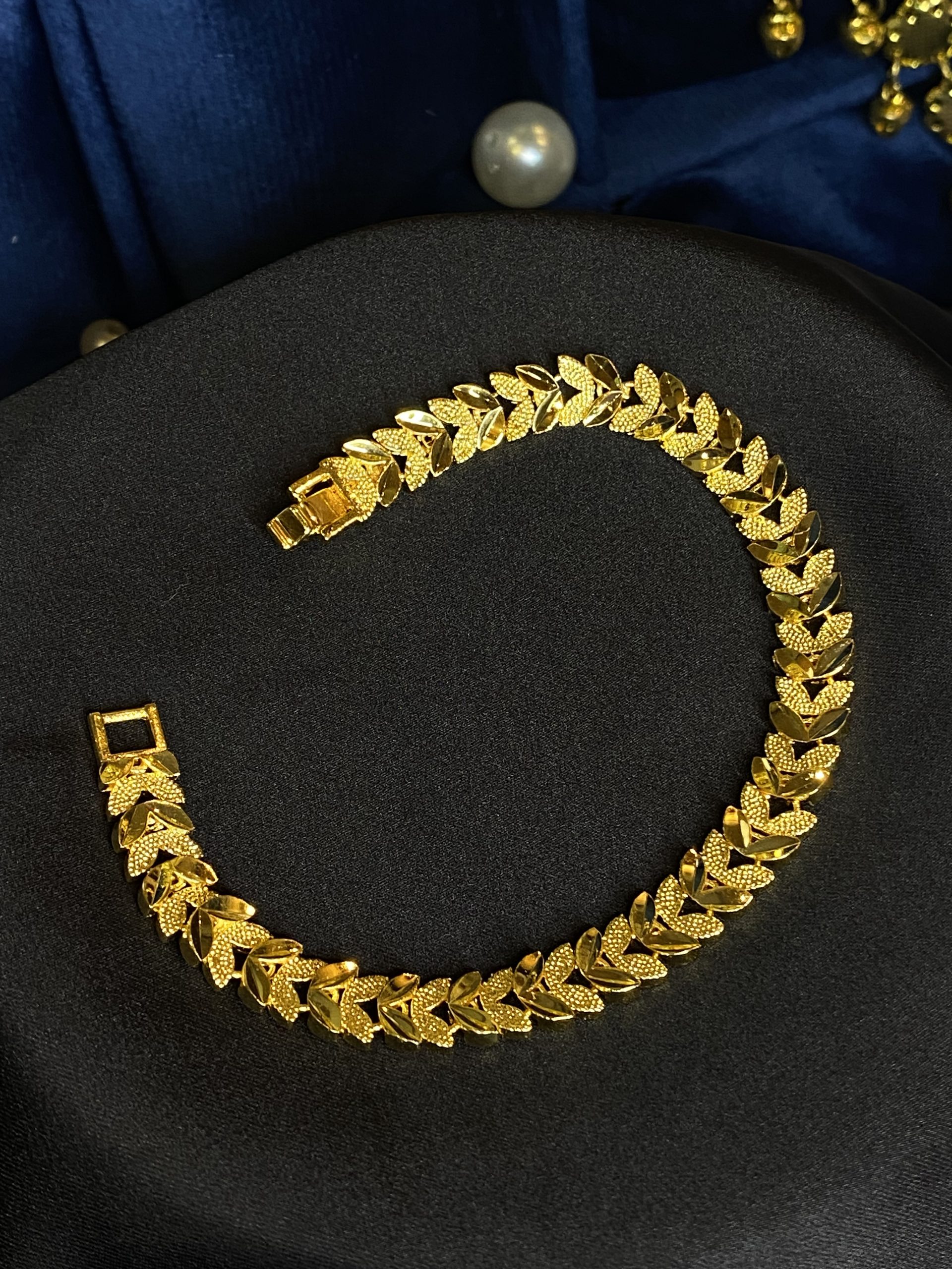 Gold Elegant Bracelet